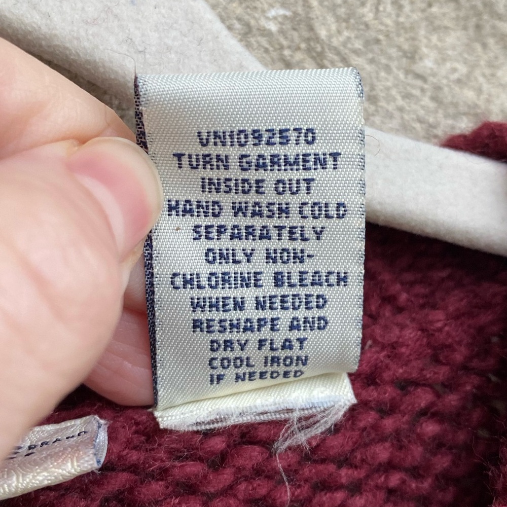Vtg Cherokee Maroon Floral Detail Grandma Cottagecore Thick Knit Cardigan Sz L - Picture 9 of 10